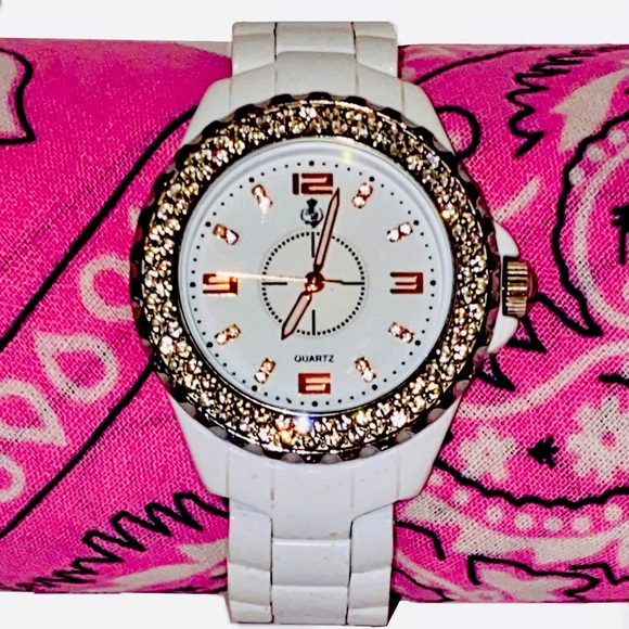 Quartz PD 👑 Japan Movt E-11 Womens Watch - Picture 2 of 9